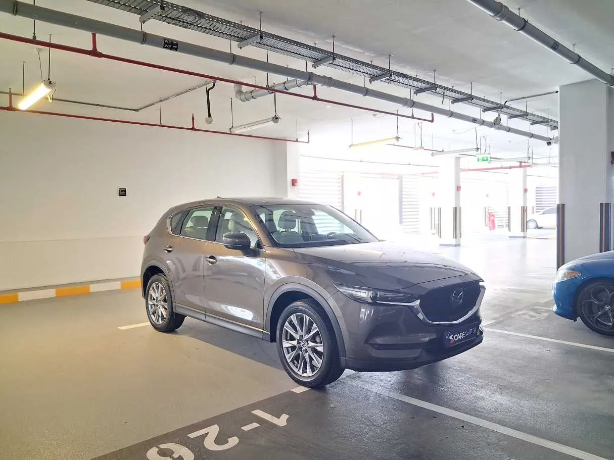 Car image 3