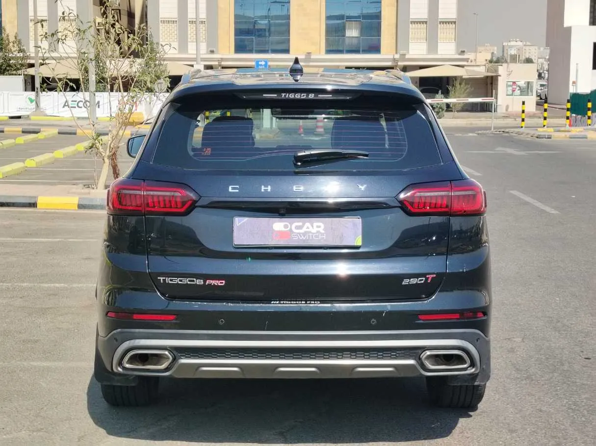 Car image 6