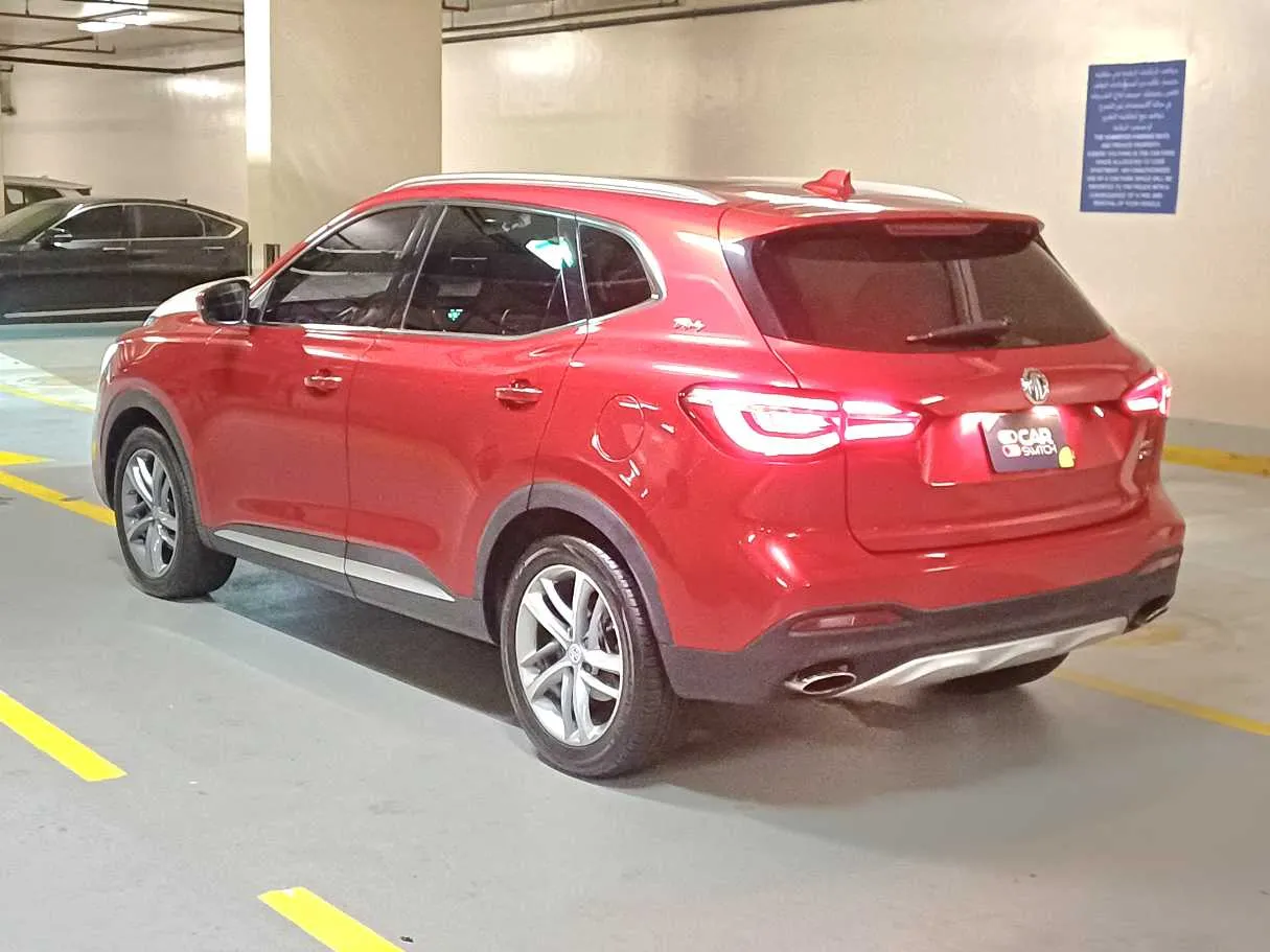 Car image 5