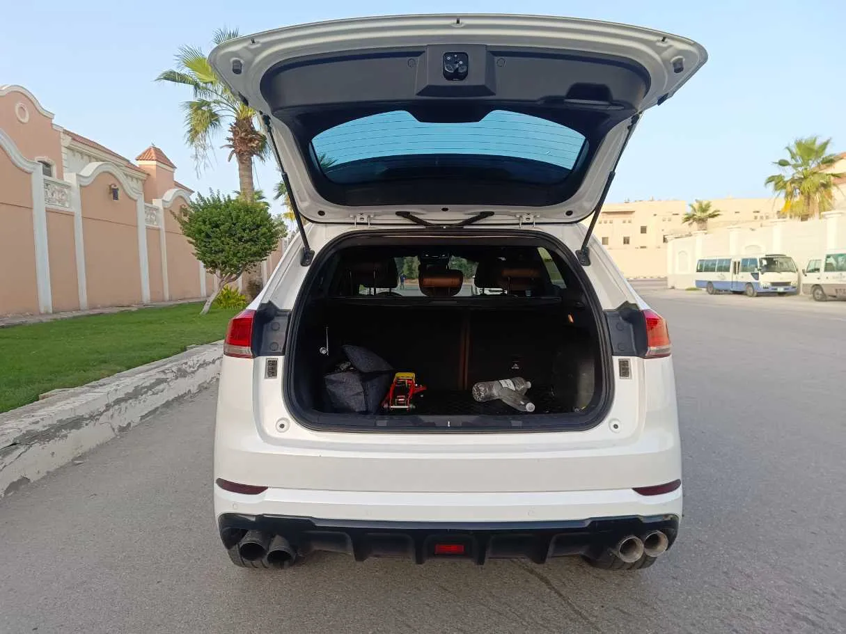 Car image 31