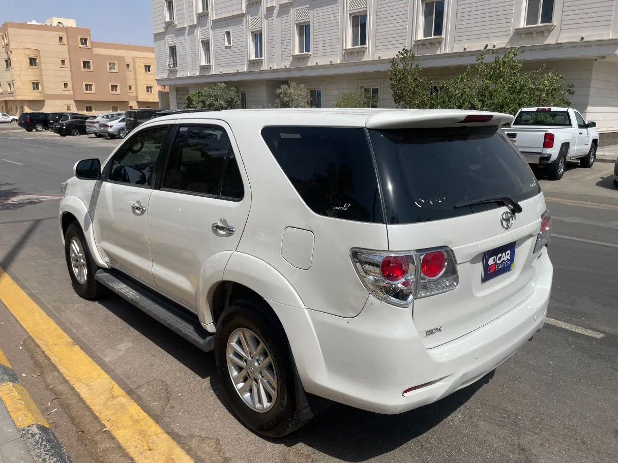 Car image 7