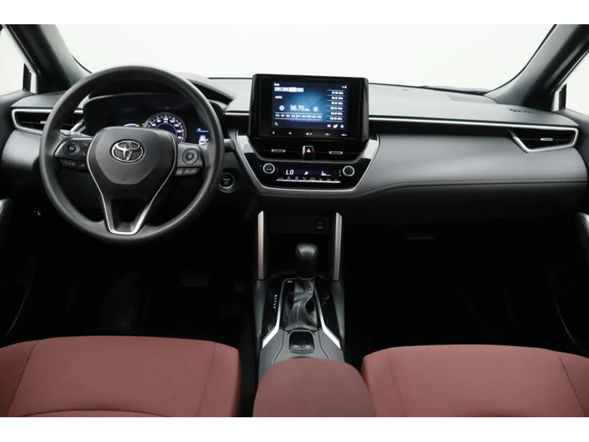 Car image 14