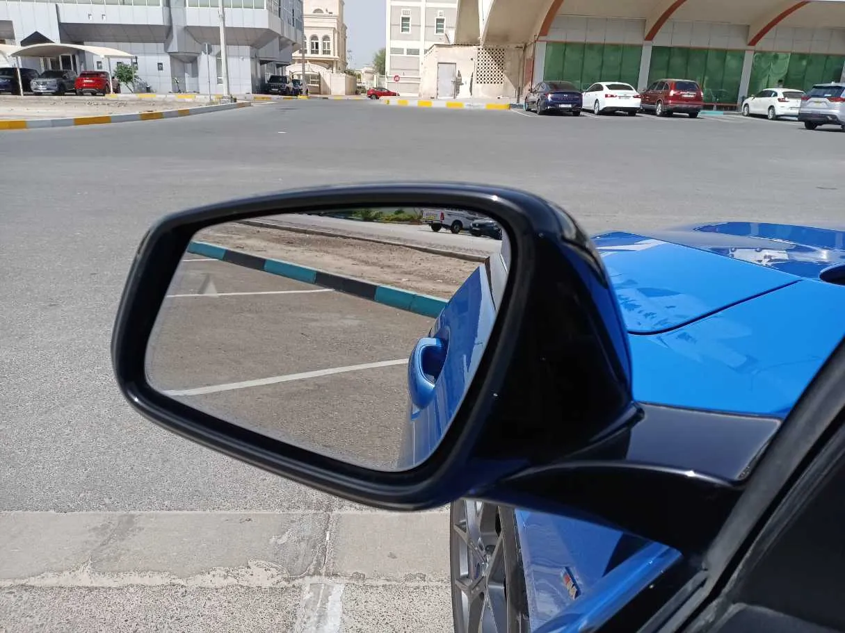 Car image 22
