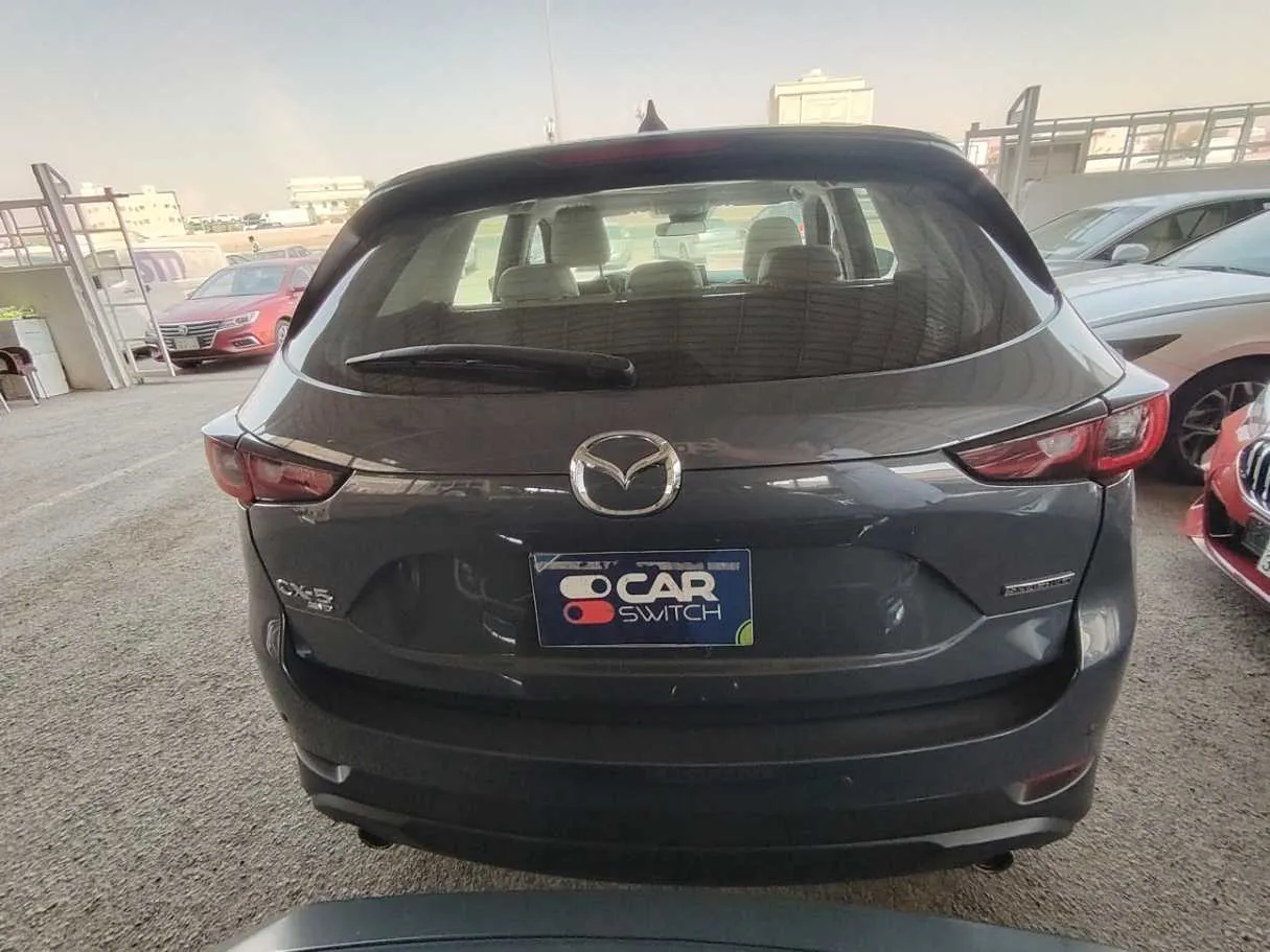 Car image 6
