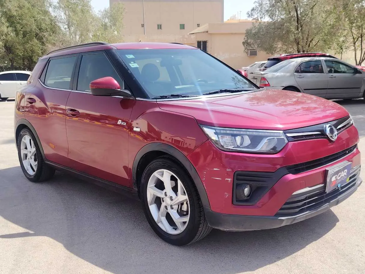Car image 3