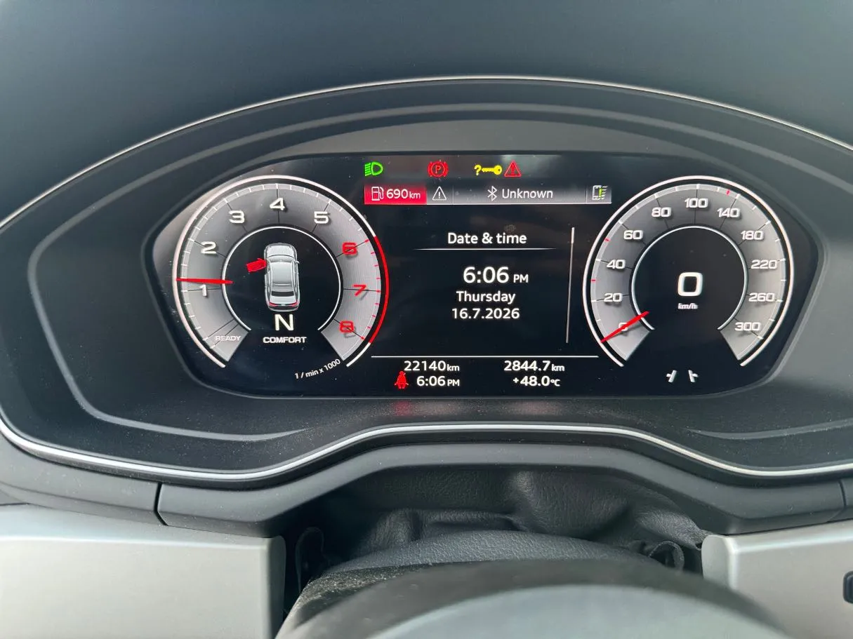 Car image 22
