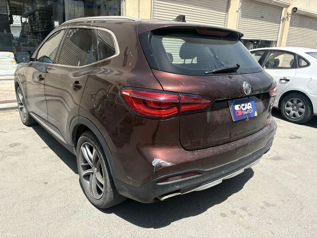 Car image 7