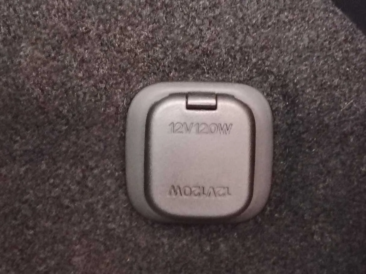 Car image 36