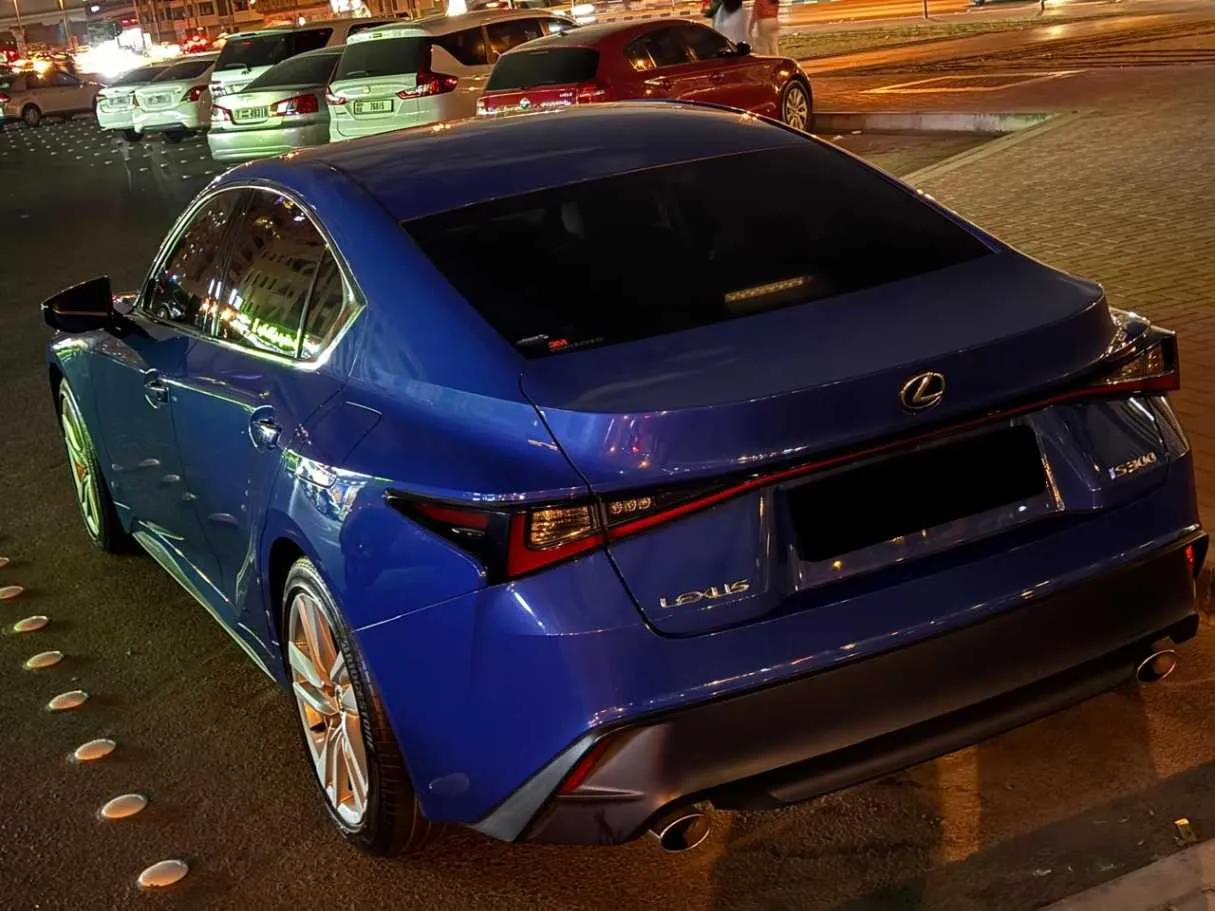 Car image 11