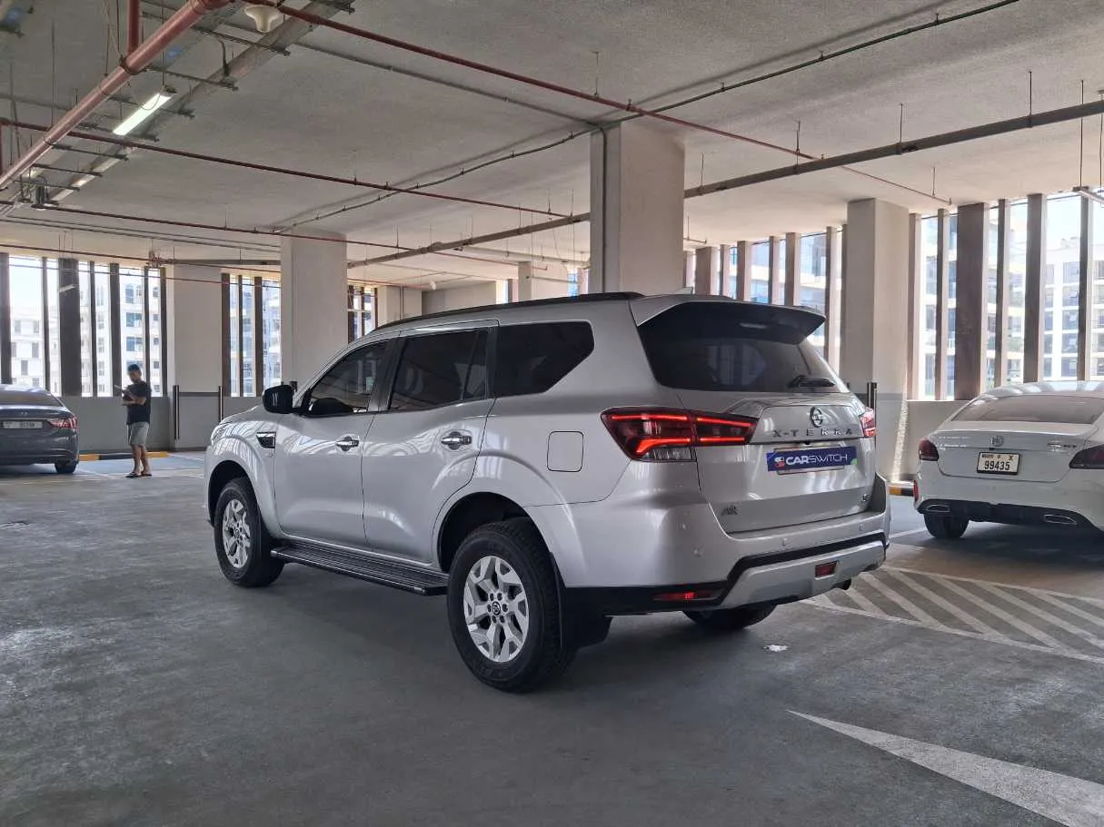Car image 7