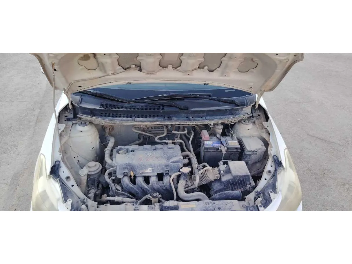 Car image 26