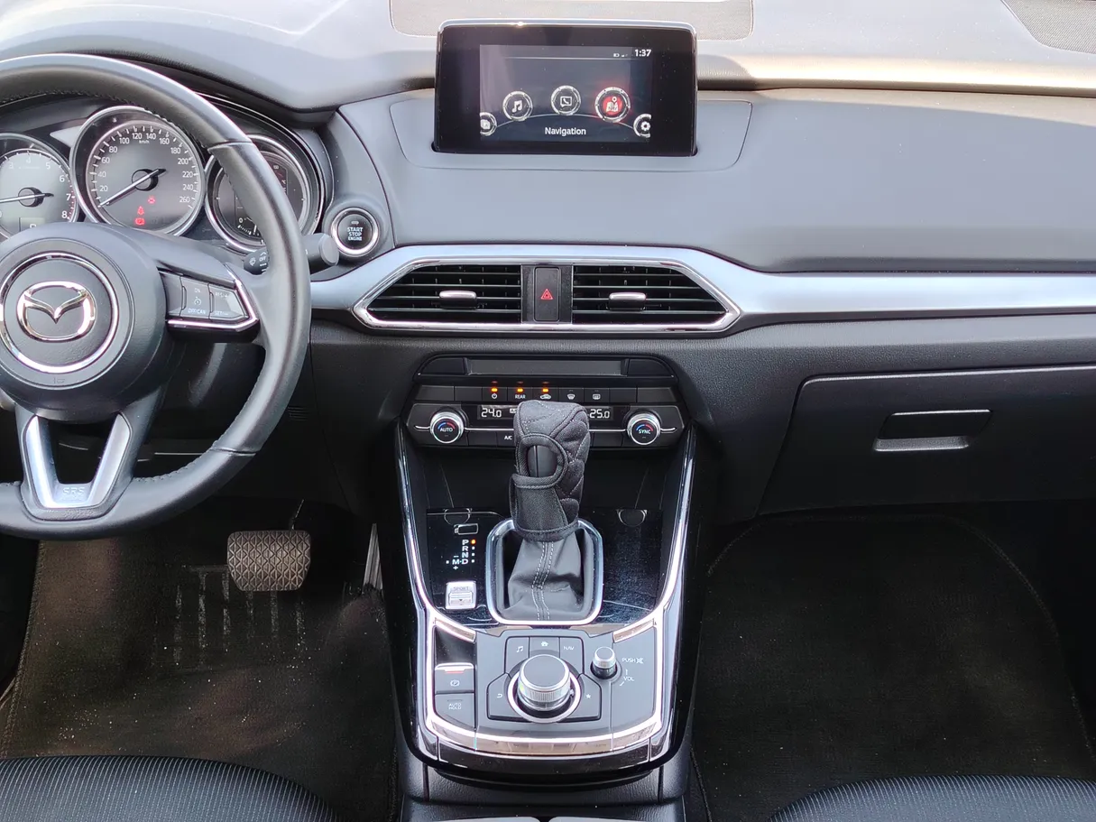 Car image 22