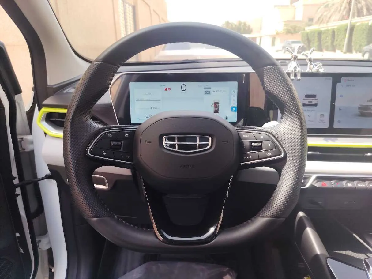 Car image 21