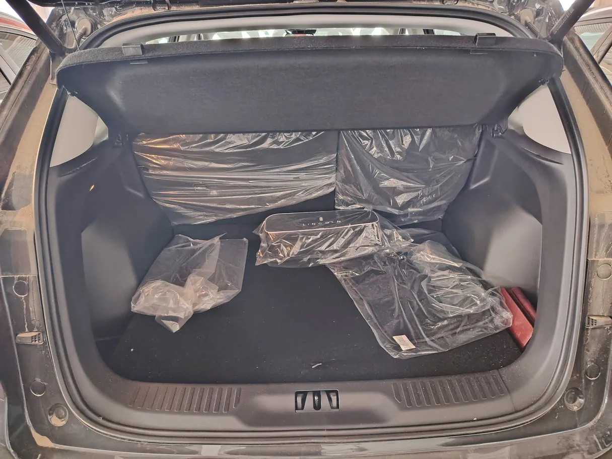 Car image 31