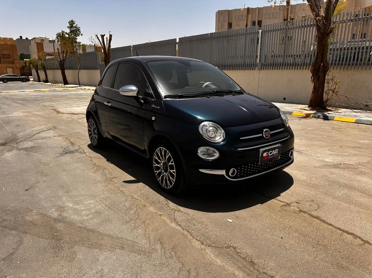 Car image 3