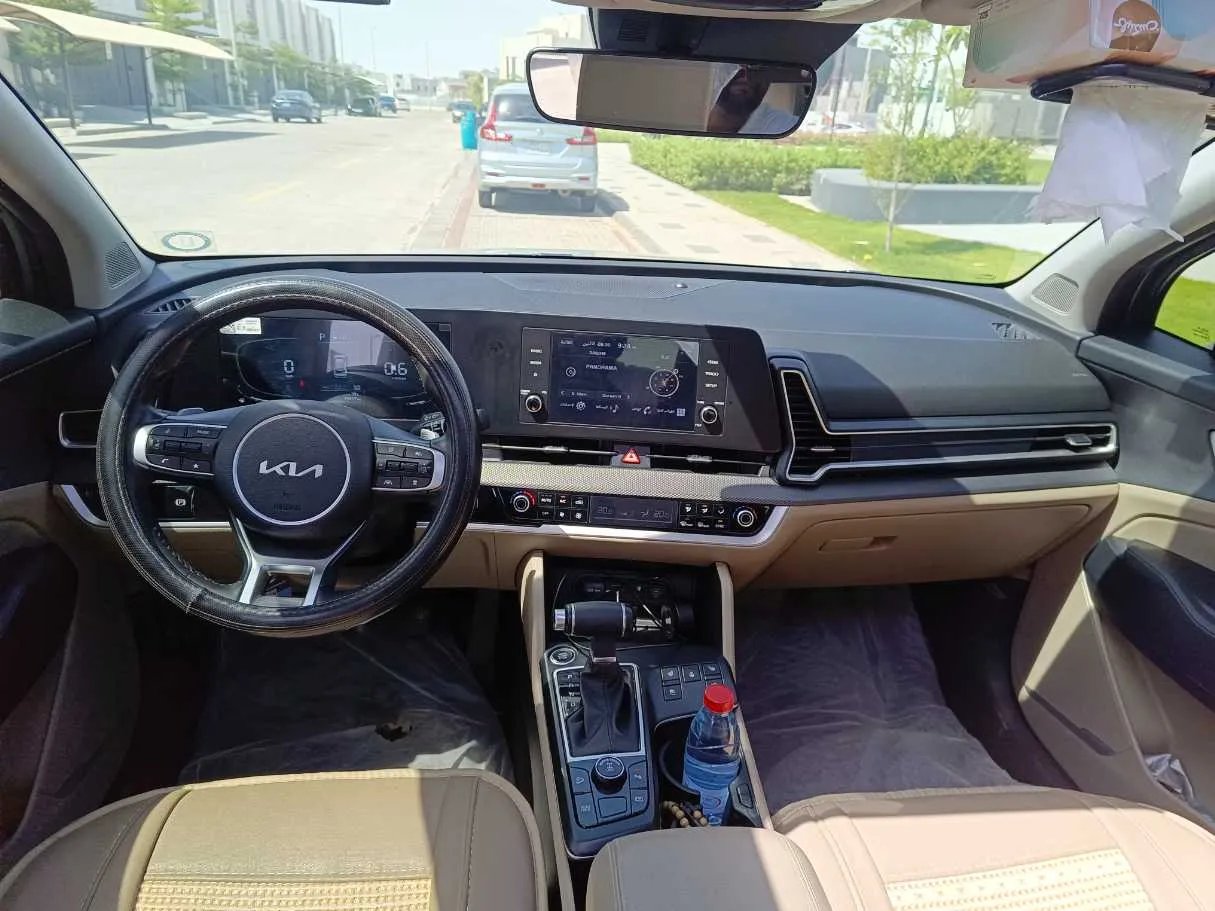 Car image 21