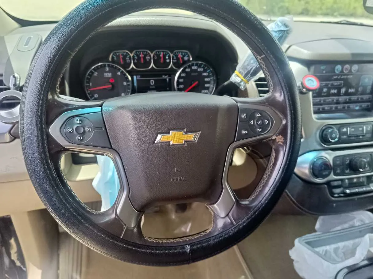 Car image 24