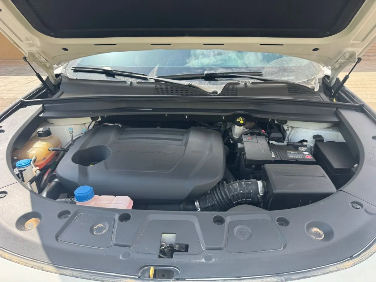 Car image 23