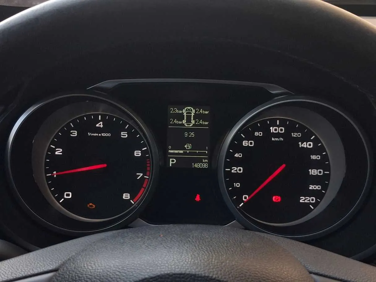 Car image 20