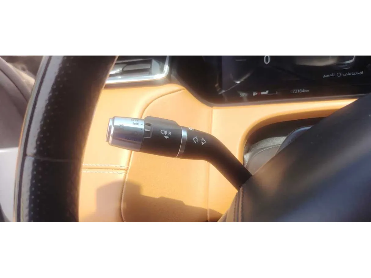 Car image 24