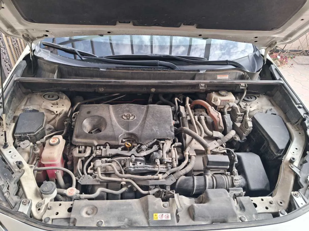 Car image 22