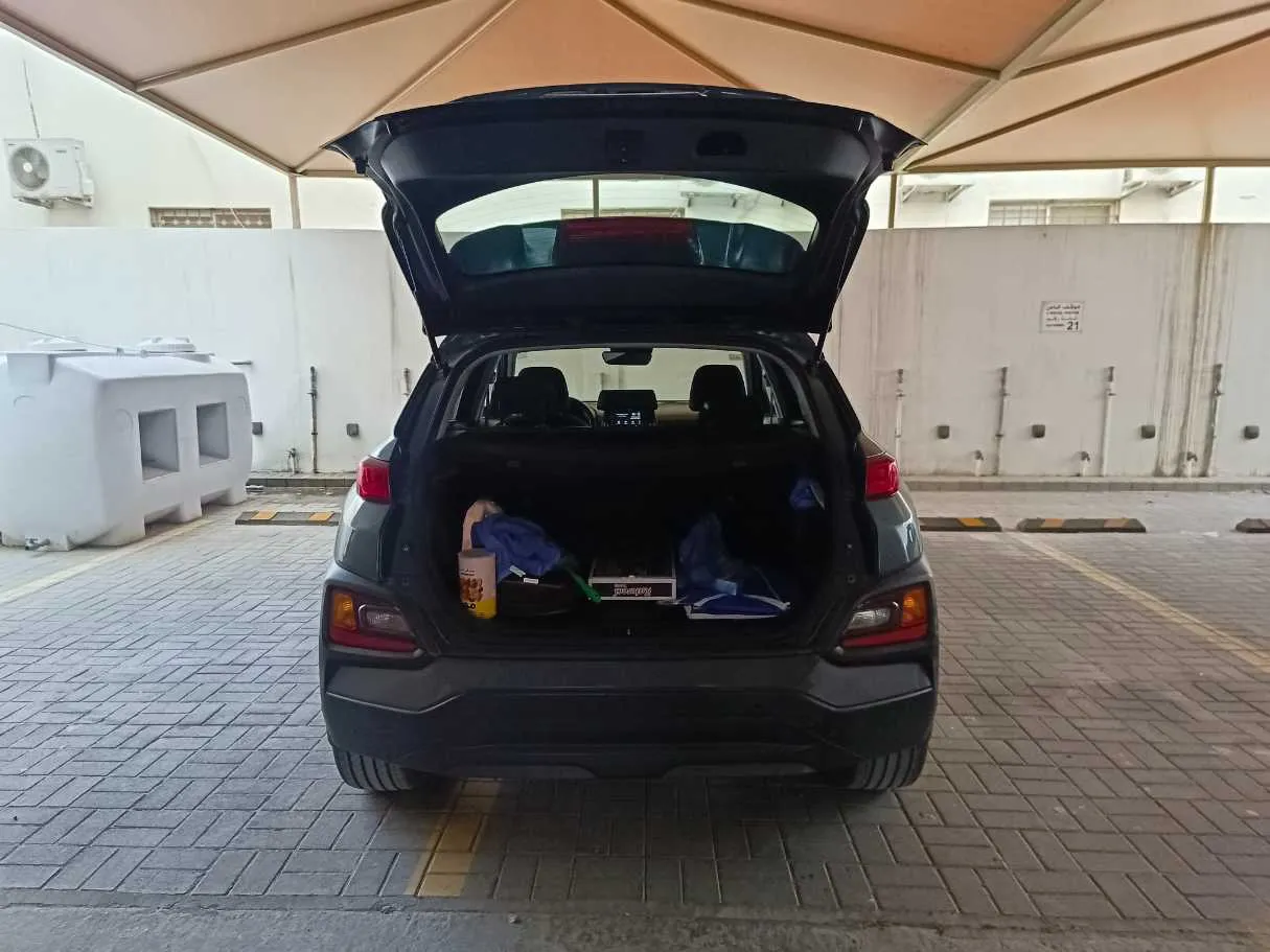 Car image 26