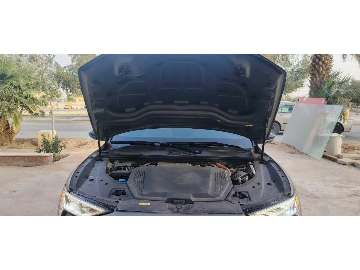 Car image 37