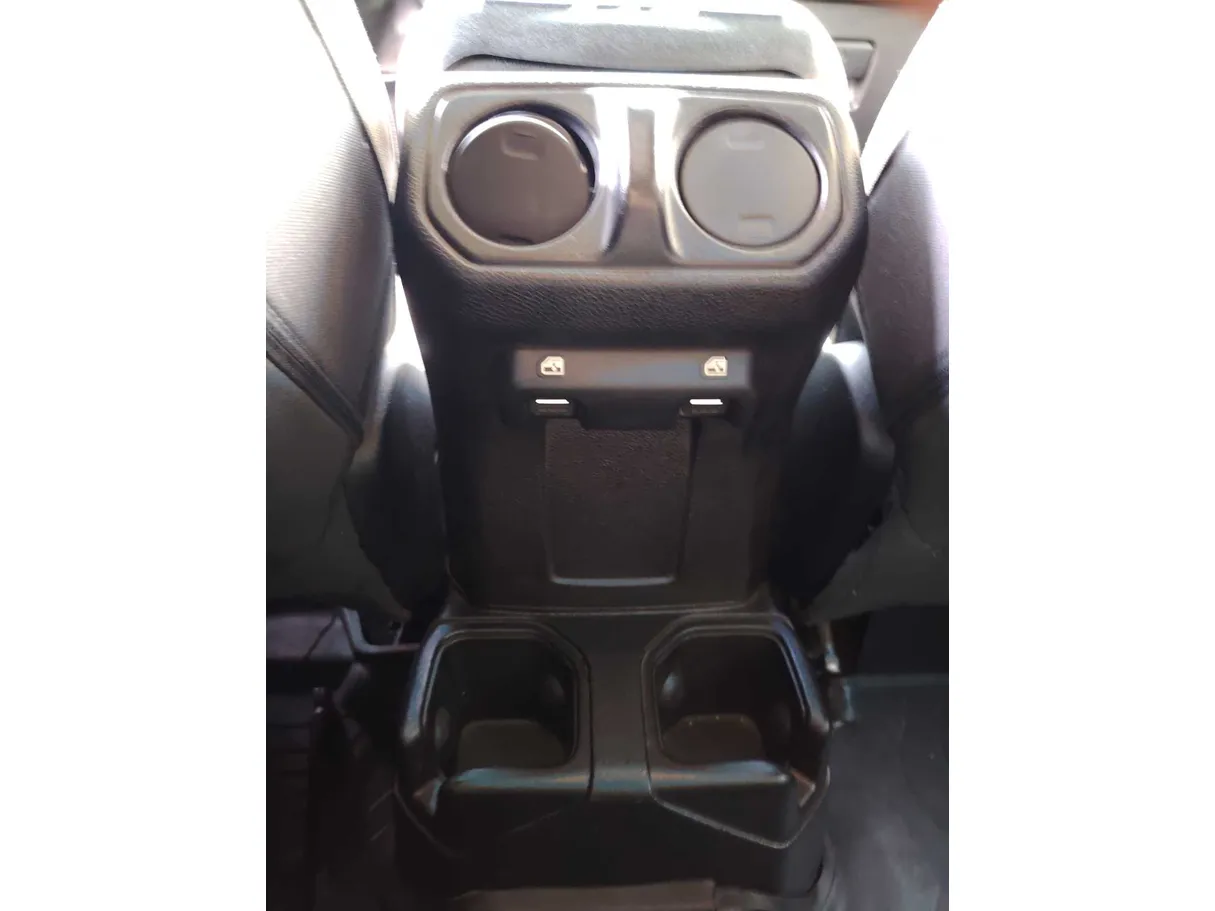 Car image 38