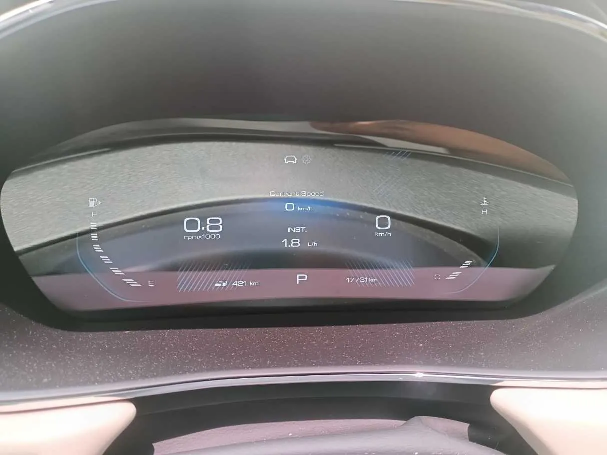 Car image 18