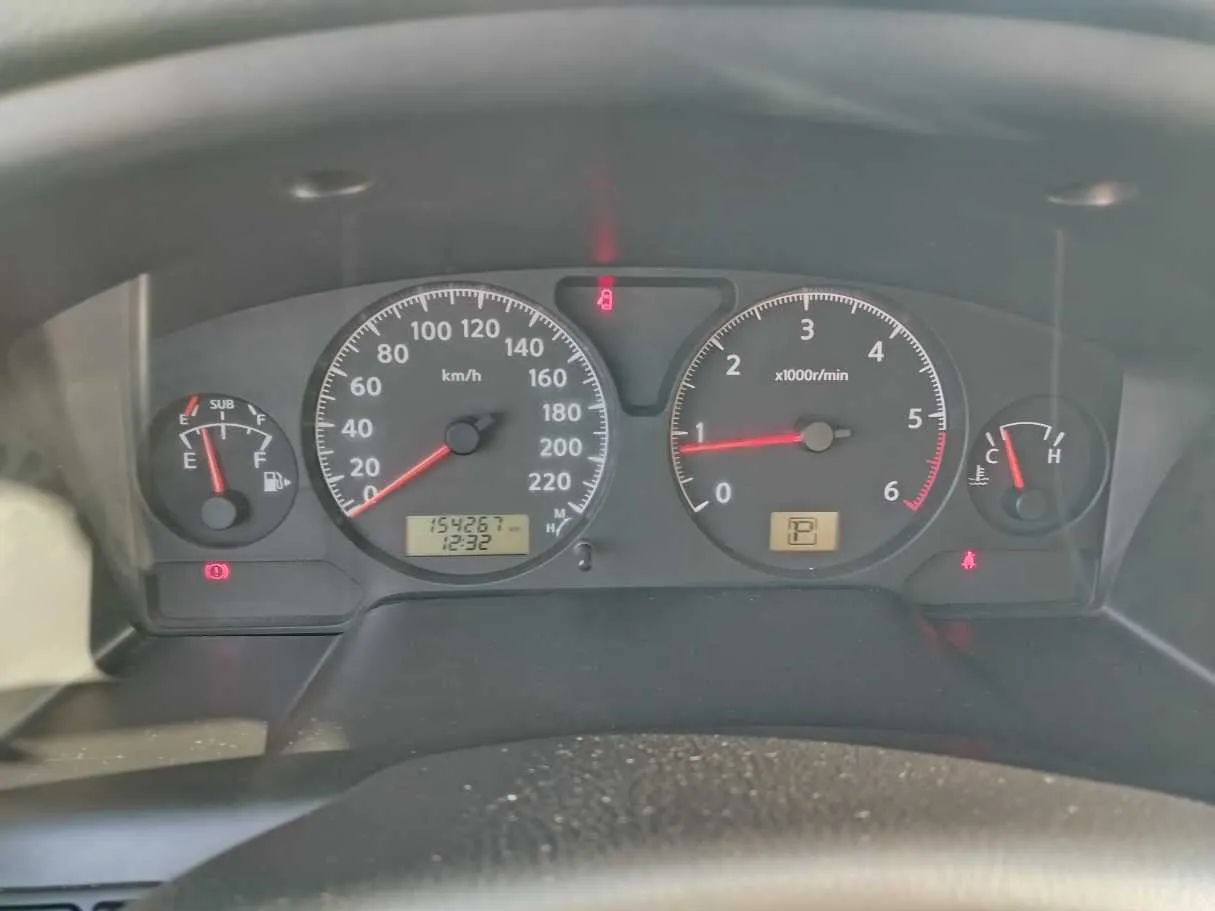 Car image 29