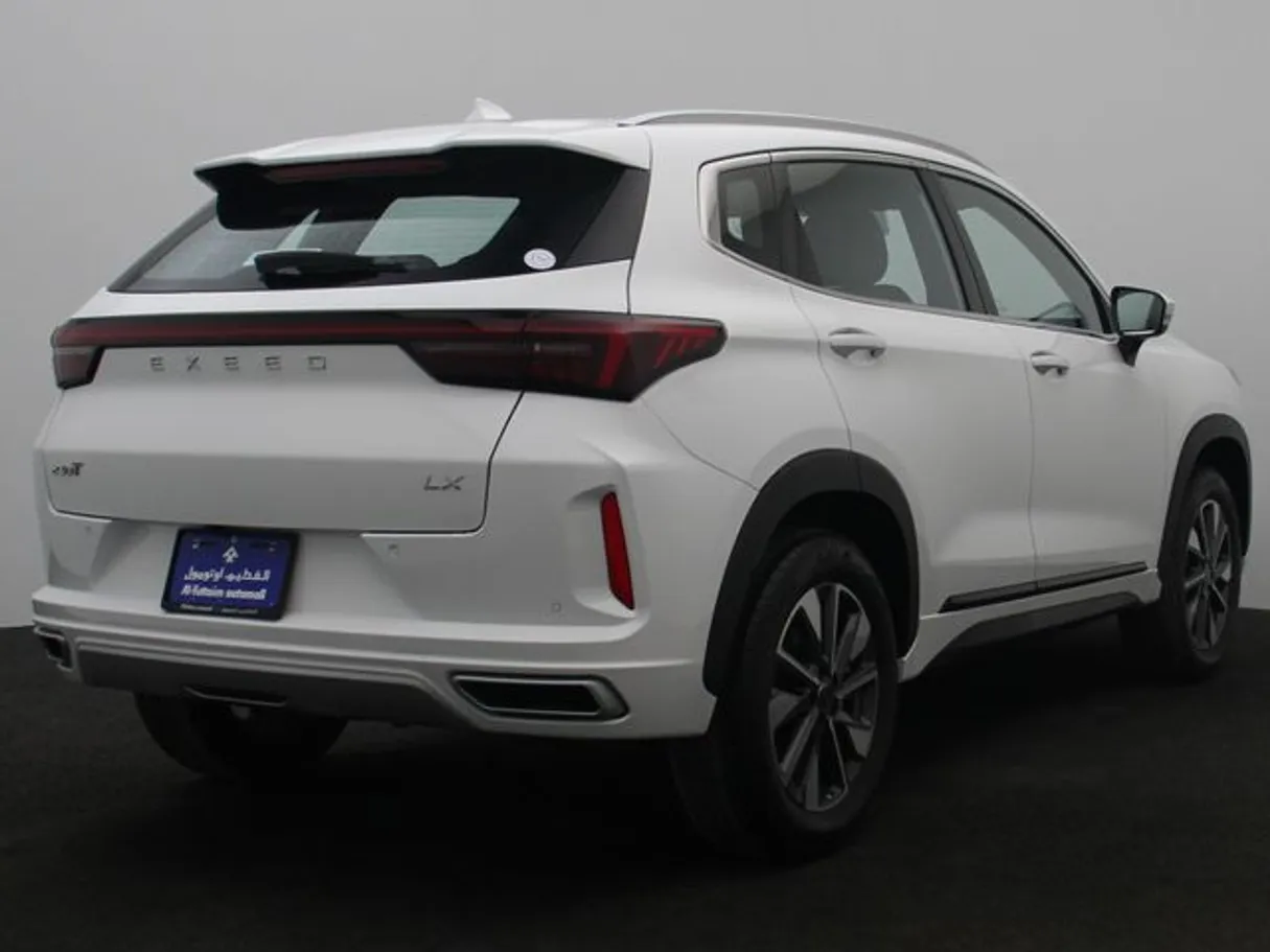 Car image 2
