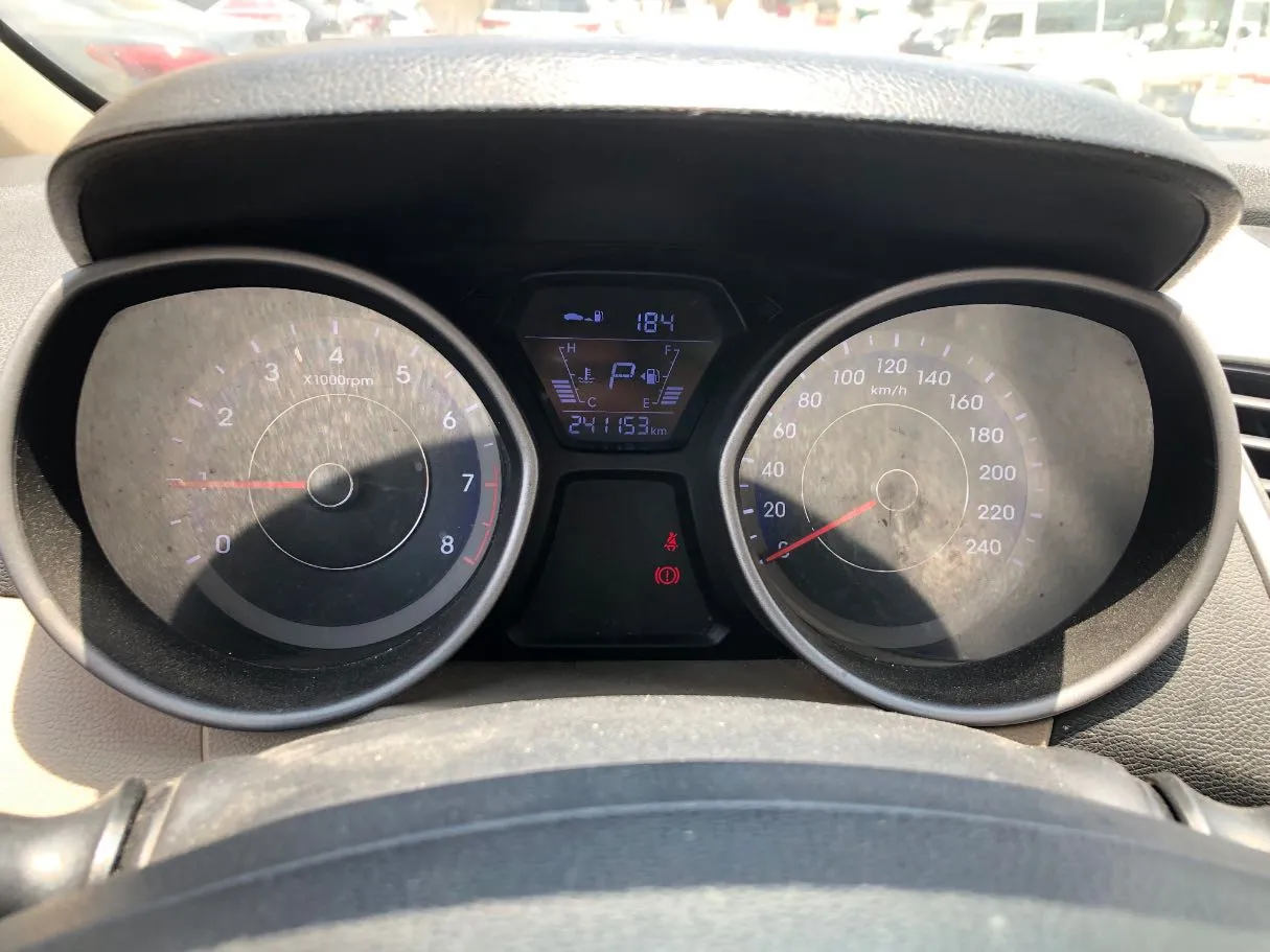 Car image 17