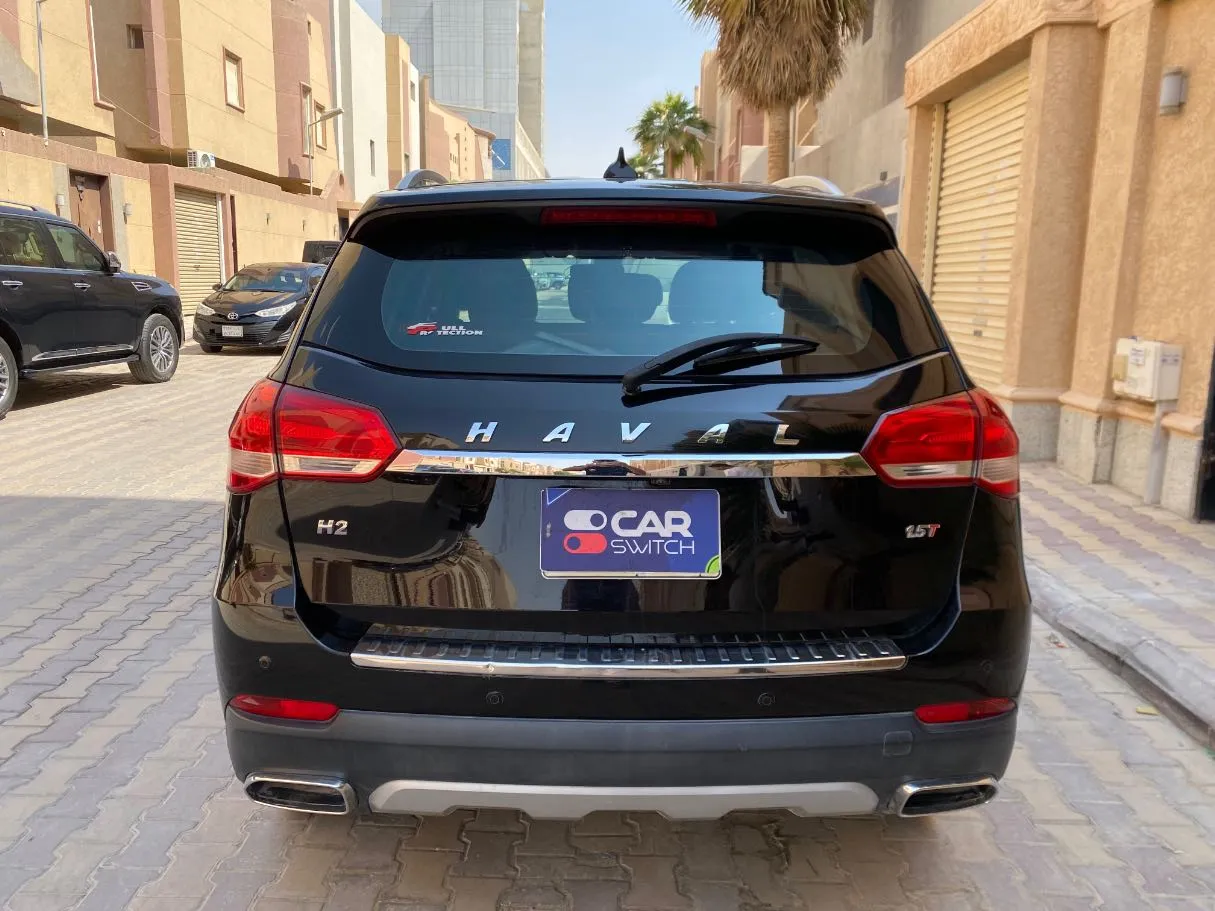 Car image 6