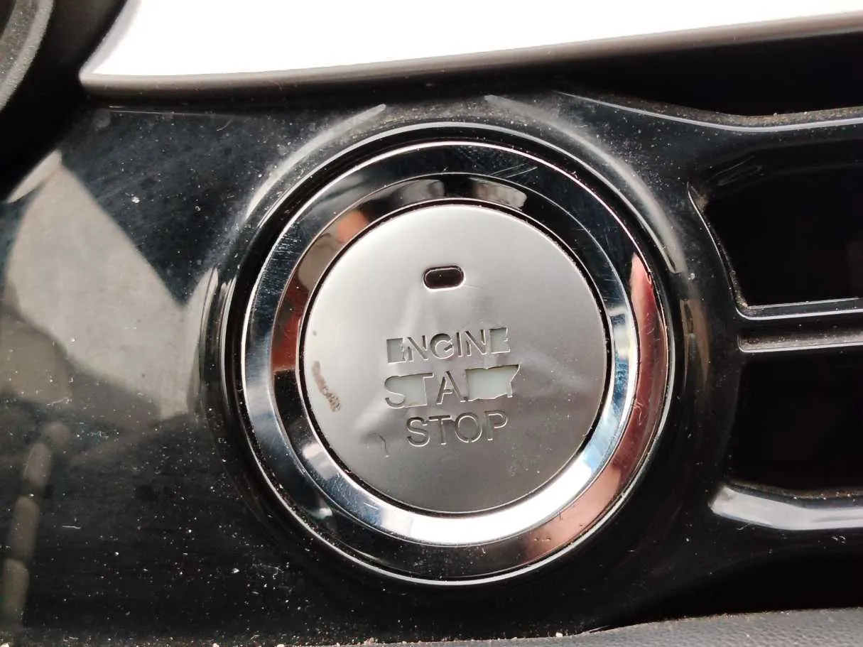 Car image 33