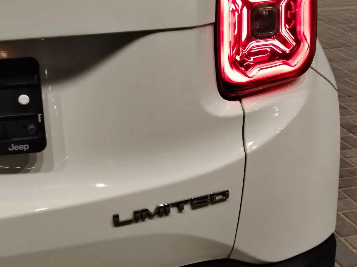Car image 31