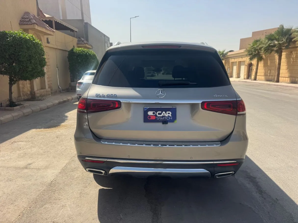 Car image 6