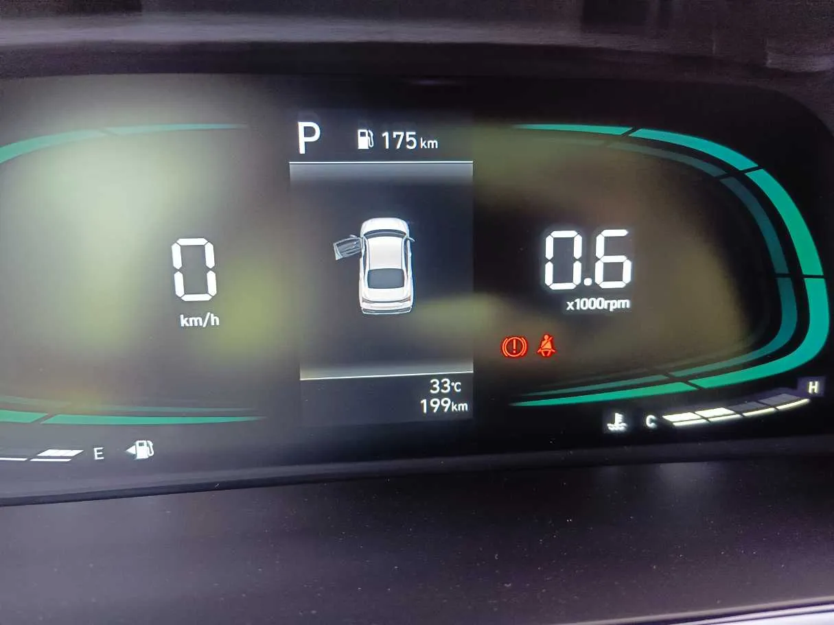 Car image 29