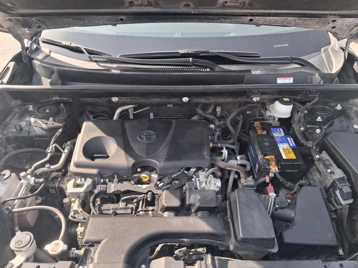 Car image 20