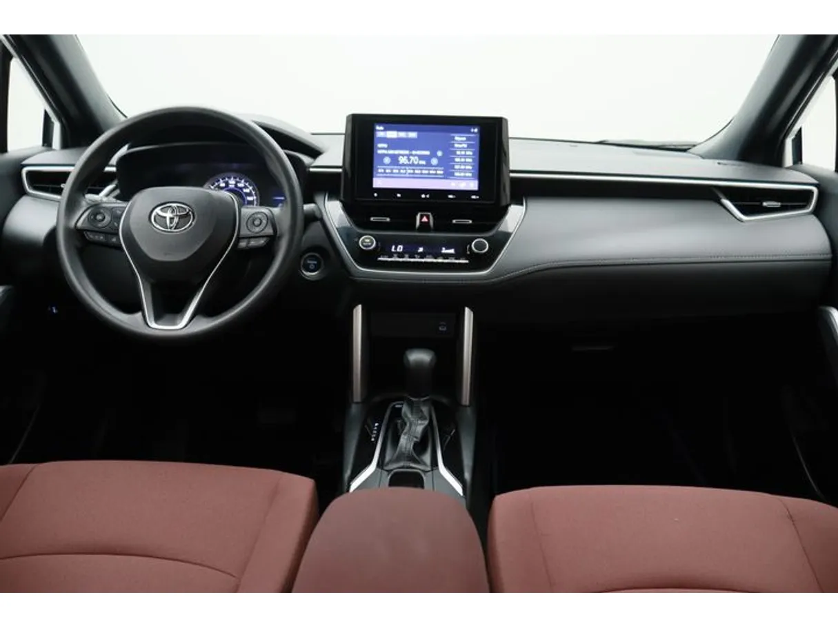 Car image 14