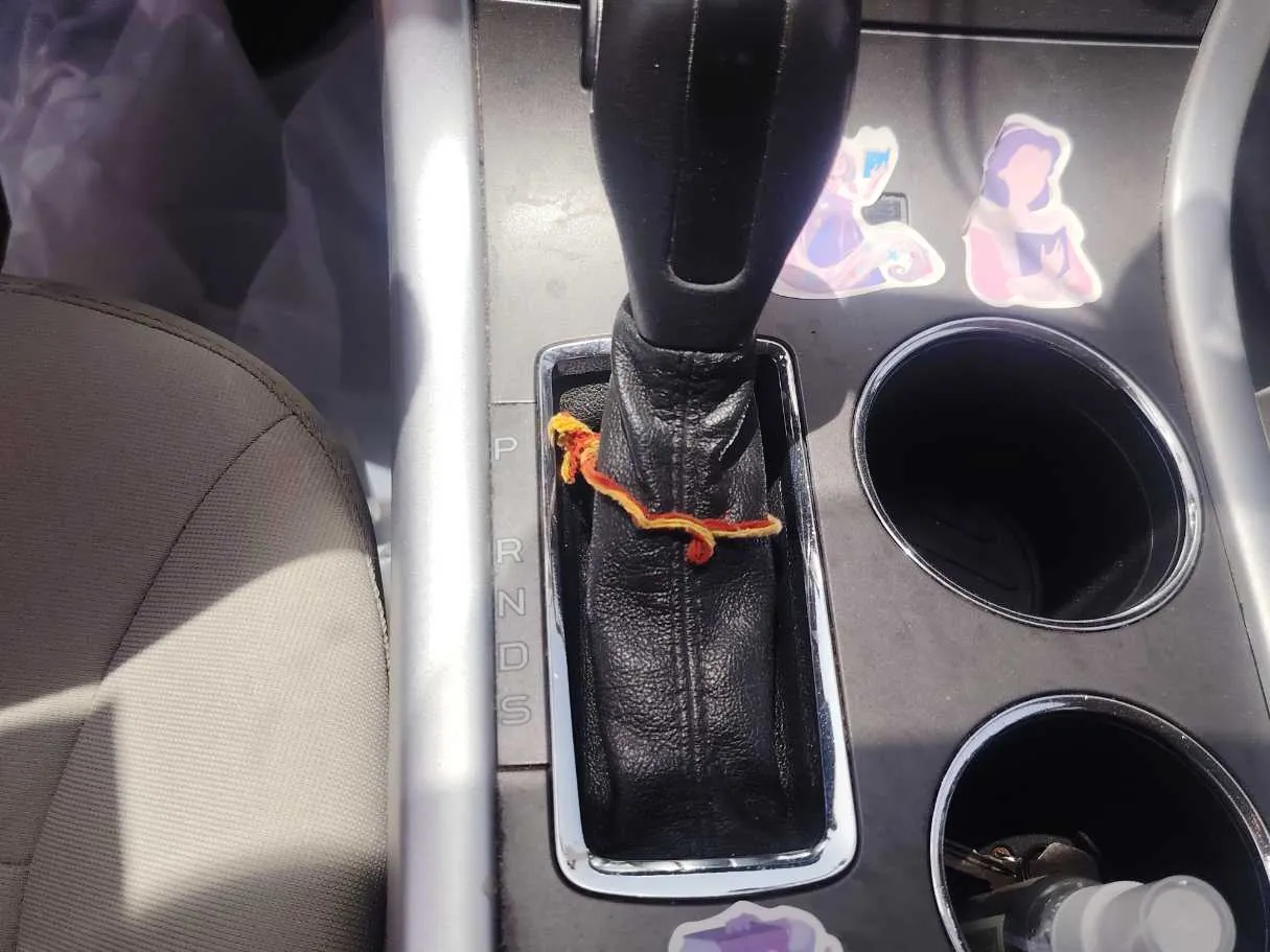 Car image 18