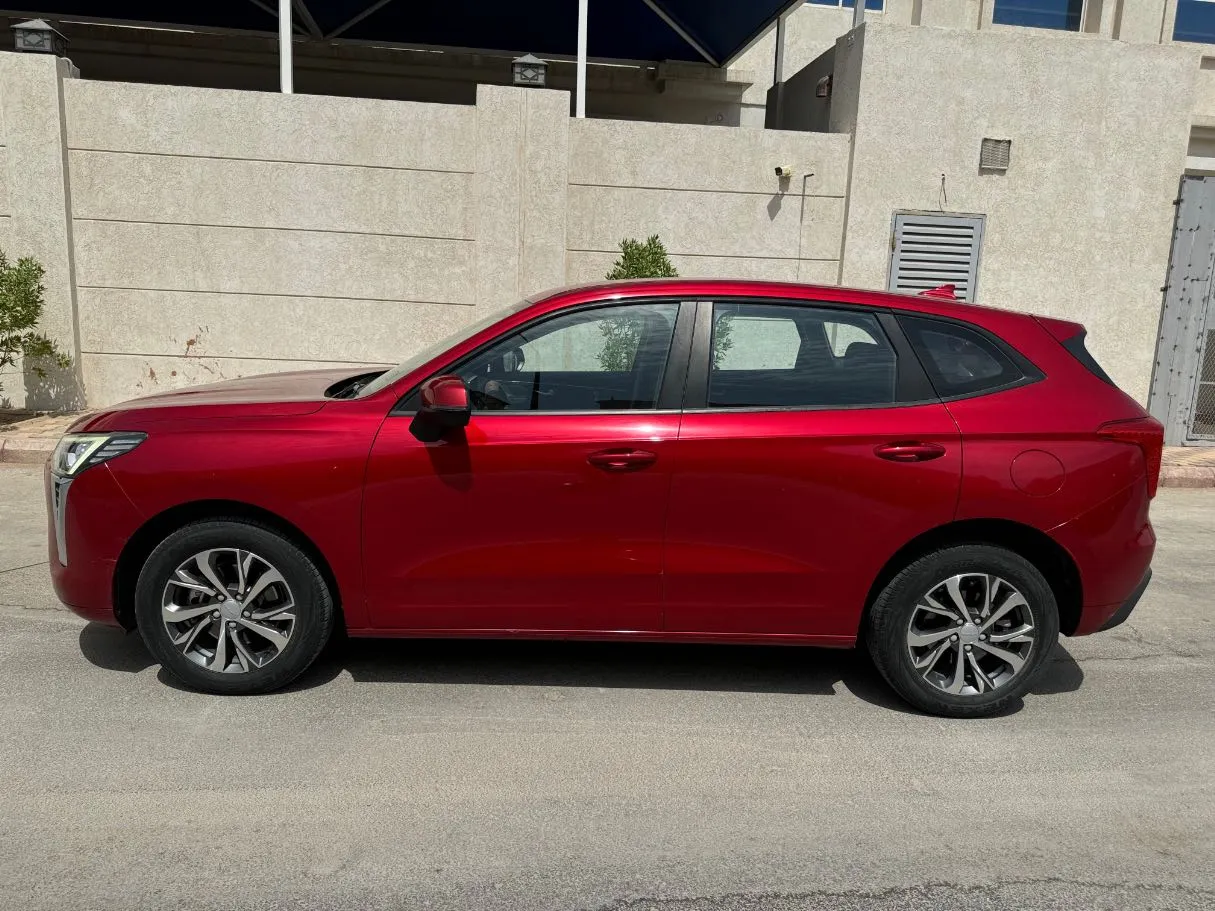 Car image 8