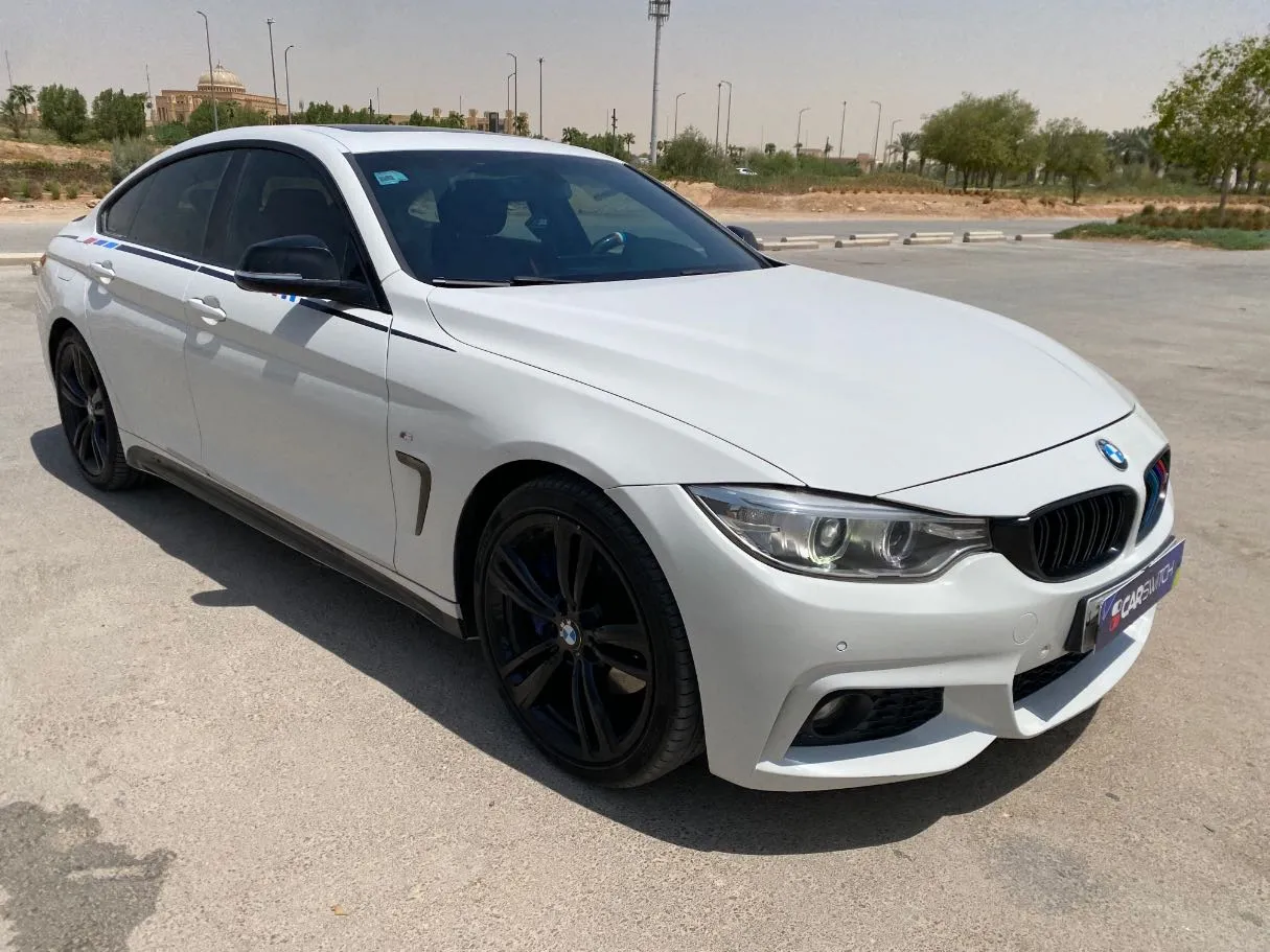 Car image 3