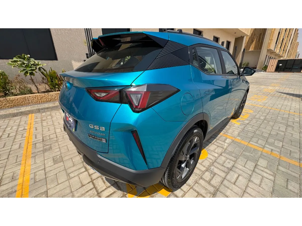 Car image 5