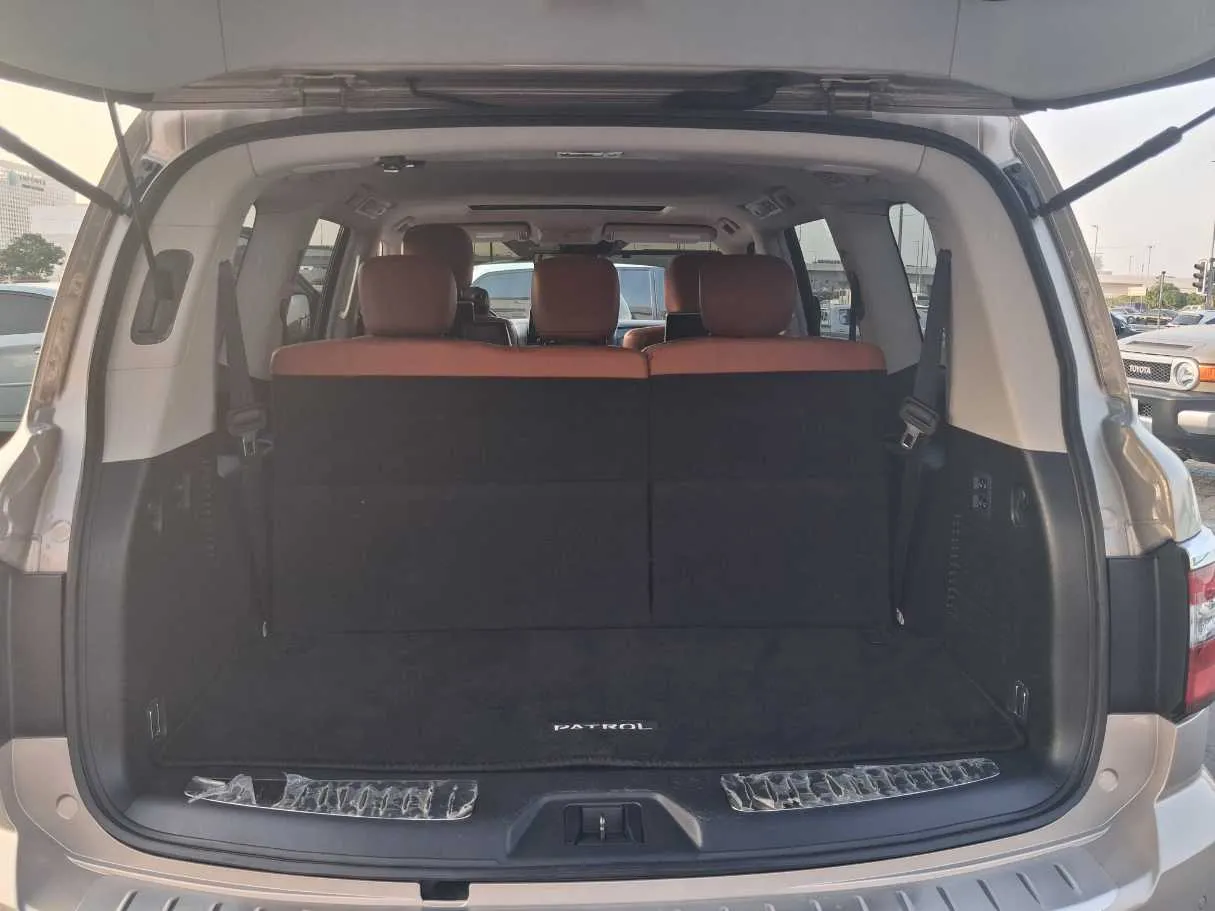Car image 21