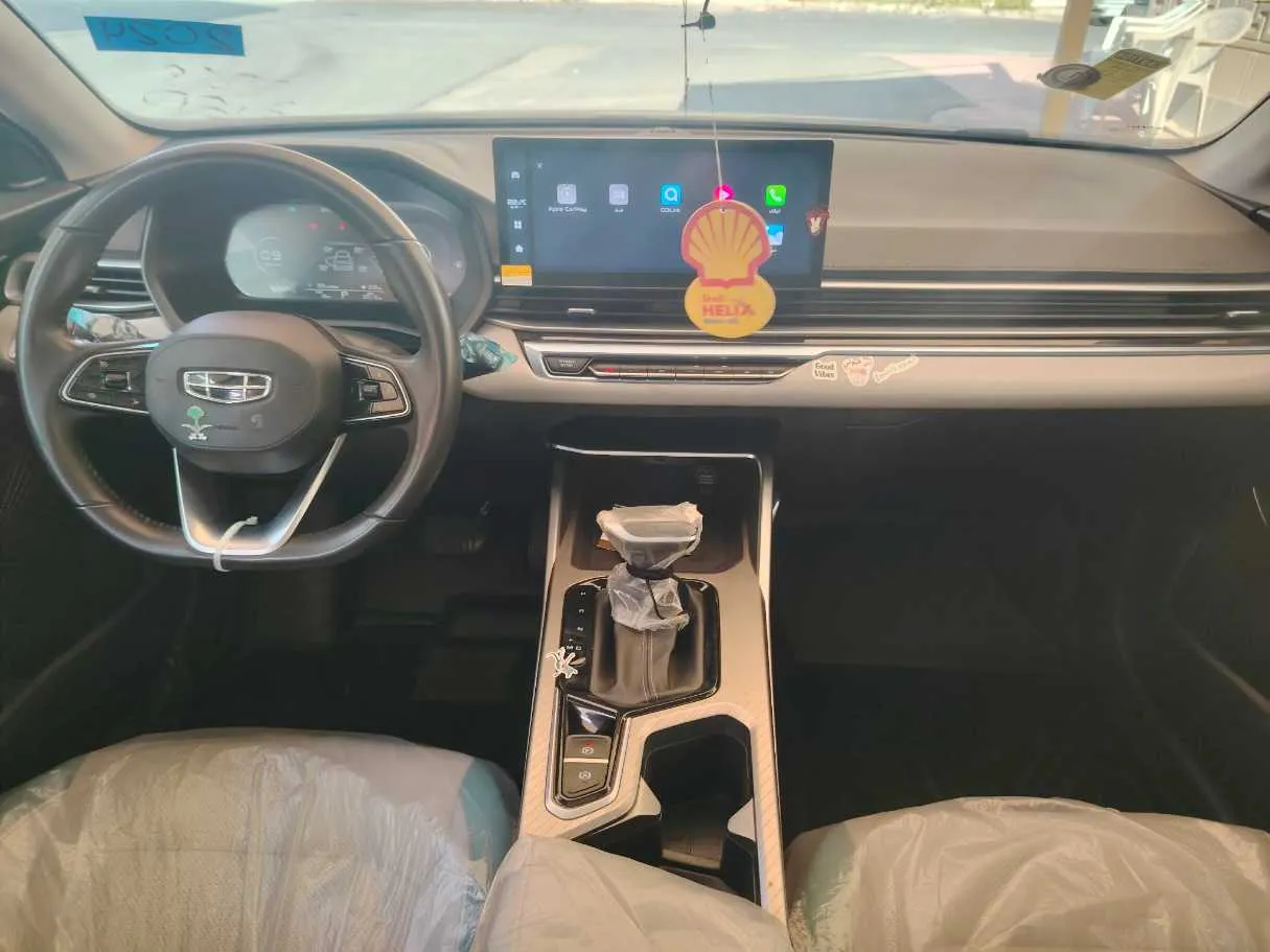Car image 21