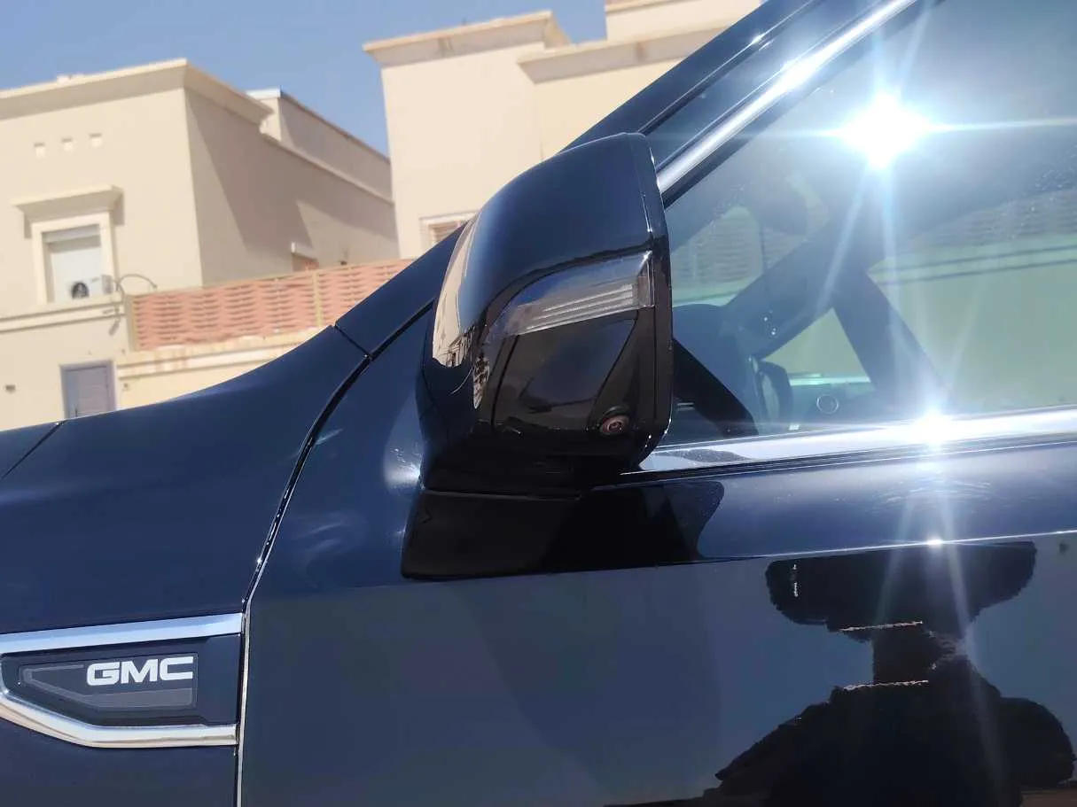 Car image 32