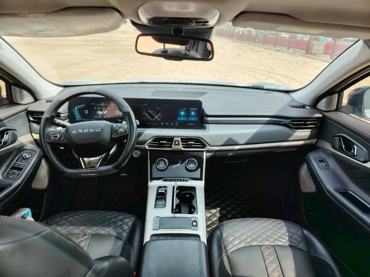 Car image 21