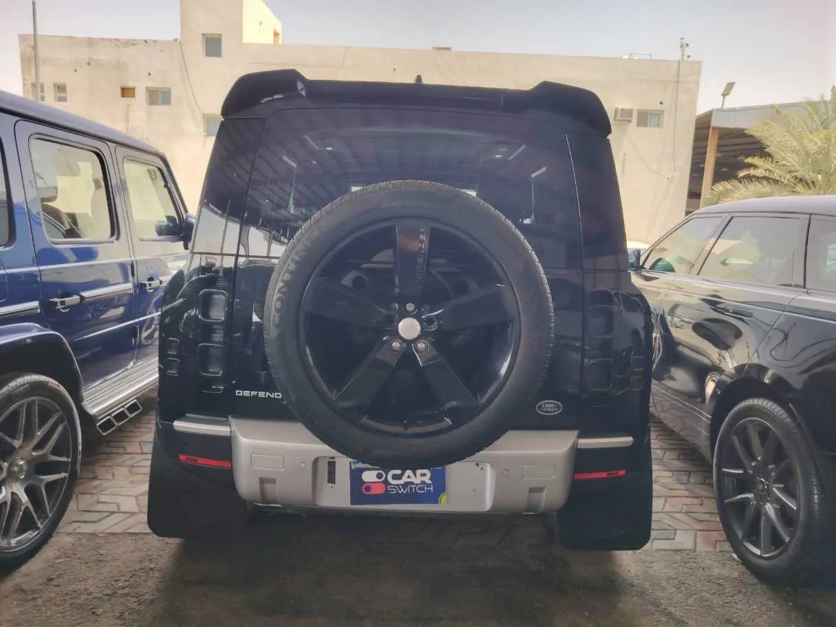 Car image 6