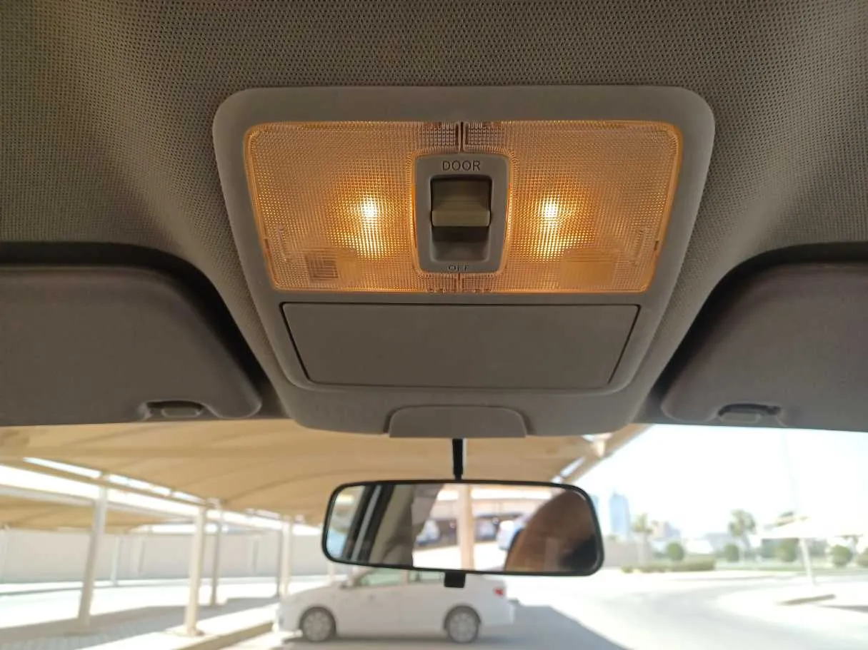 Car image 21