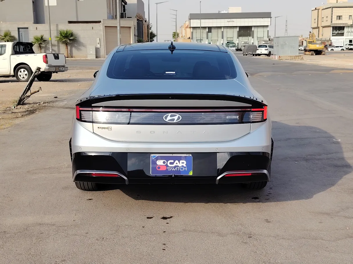 Car image 6